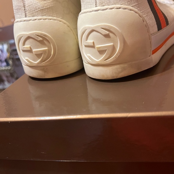 Gucci - Picture 4 of 5